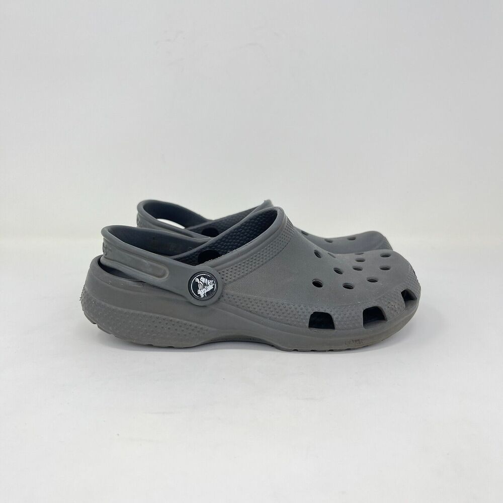 Crocs Classic Round Toe Gray Smoke Breathable Clogs Sandals Youth Size 2
